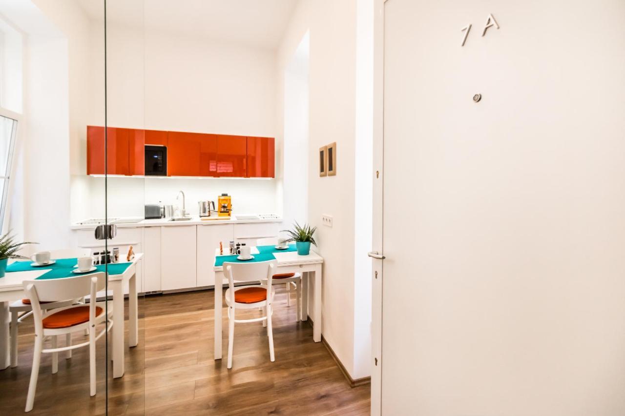 Cosy Studios In The Heart Of The City บูดาเปสต์ ภายนอก รูปภาพ