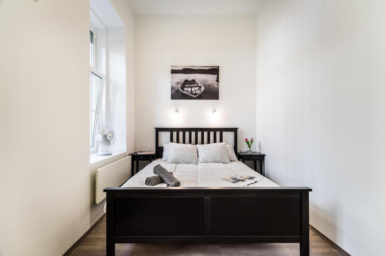 Cosy Studios In The Heart Of The City บูดาเปสต์ ภายนอก รูปภาพ
