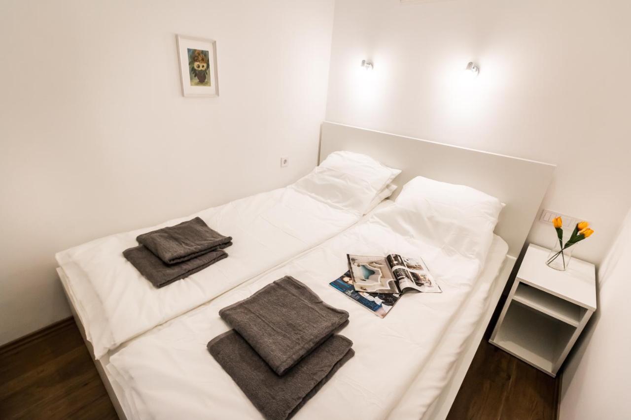 Cosy Studios In The Heart Of The City บูดาเปสต์ ภายนอก รูปภาพ
